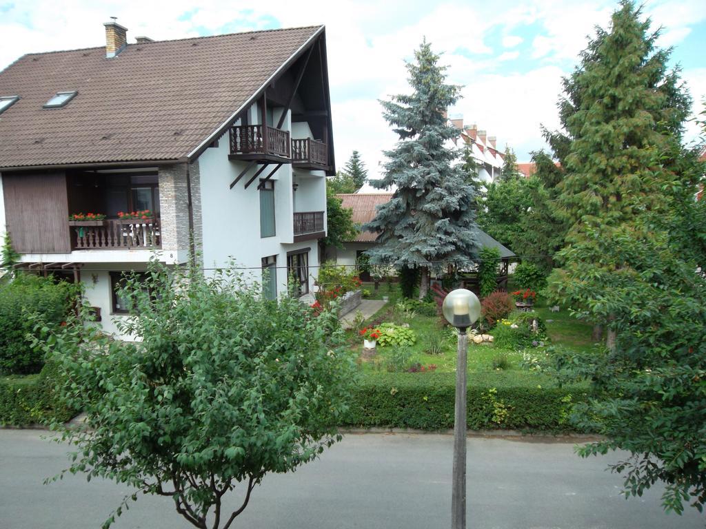 Haus Gizella Harkány Quarto foto